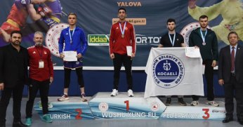 Kağıtspor kürsüye abone oldu