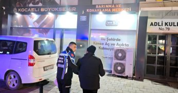 Zabıtadan mağdur vatandaşlara yardım eli