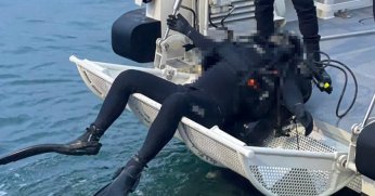 Denizde dalgıç kıyafetli erkek cesedi bulundu