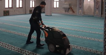 Gölcük’teki camiler Ramazan’a hazır