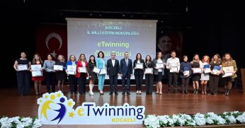 Gölcüklü öğretmenler projeleri ile ödül aldı