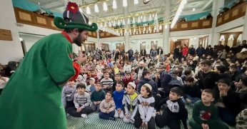 Gölcüklü çocuklar camilerde buluşuyor