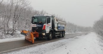 Yüksek kesimler beyaza büründü