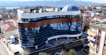 Yeni belediye hizmet binasında son rötuşlar