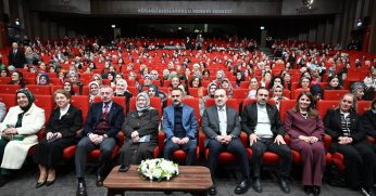 “Kadınla Değişir Dünya”