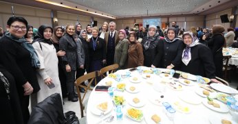 AK Kadınlardan “Kardeşlik İftarı”