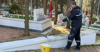 Şehitliklerde bakım ve onarım çalışması