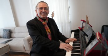 Otizmli kızı için açtığı yol umut ışığı oldu