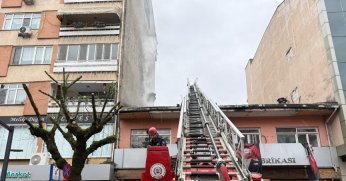 Fırın bacasındaki yangın korkuttu