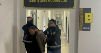 Alkol masasında bıçaklı cinayet