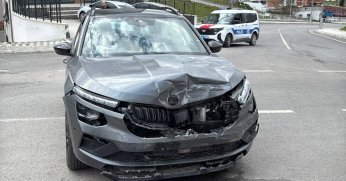 2 SUV tipi araç çarpıştı: 7 yaralı