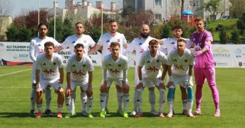  Mağlubiyete rağmen Gölcükspor zirvede