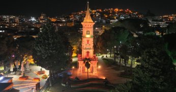 Tarihi yapıya ışıltılı dokunuş