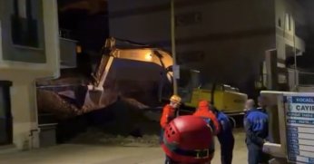 Zemininde kayma oluşan bina tahliye edildi