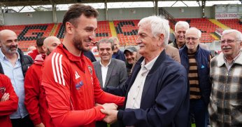 Eski Başkanlardan Gölcükspor’a destek