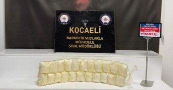 2 yolcunun üzerinde 7 kilo uyuşturucu!