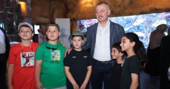 Başkan Büyükakın’dan çocuklarla dolu bir gün