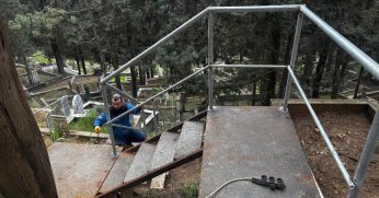 Mezarlıklarda erişim ve güvenlik artırılıyor