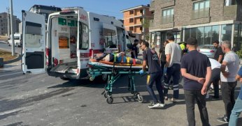 Otomobil ile motosiklet çarpıştı: 2 kişi yaralı