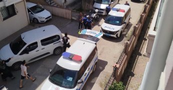 Başından vurulmuş halde bulunan genç kız öldü