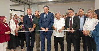 Seramik sergisi beğeni topladı