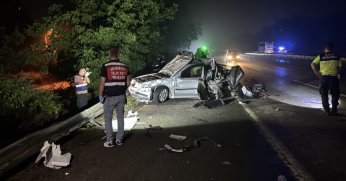 Tır otomobile çaptı: 1 ölü, 3 yaralı