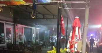 Kafe mutfağındaki yangın hasar bıraktı