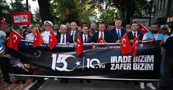 Binlerce Kocaelili kol kola yürüdü