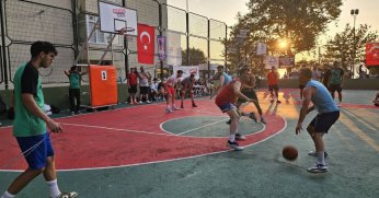 Yüzbaşılar sahilinde ödüllü rekabet