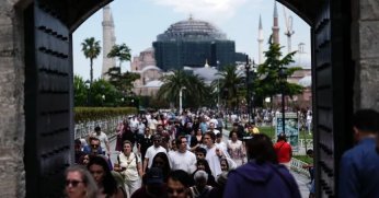 Yerli turistlerden ilk çeyrekte 102,3 milyar liralık harcama