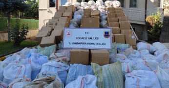 Araçta 5 ton kaçak tütün ele geçirildi