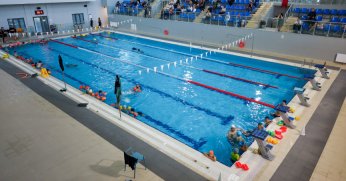 Binlerce kişi yüzme sporuyla buluşuyor