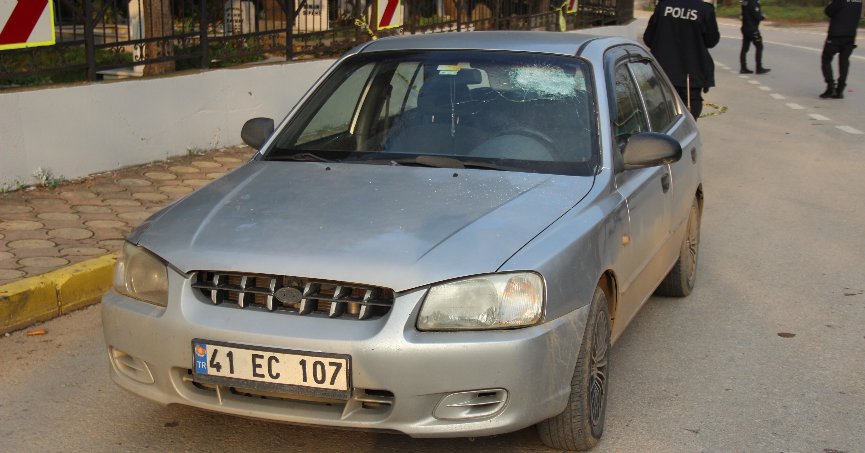 Husumetli iki grup arasında kavga: 3 yaralı