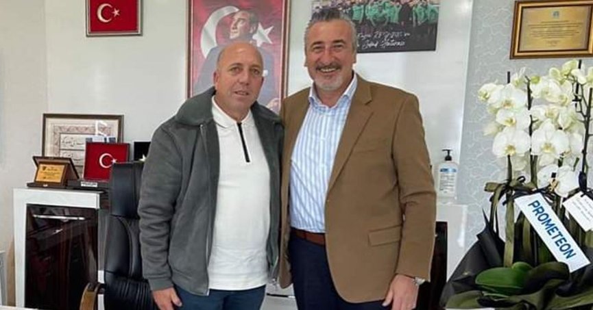 Özer, Engin Koyun'u kutladı