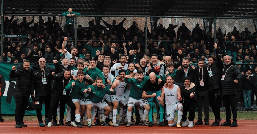 Kocaelispor’un zirve keyfi