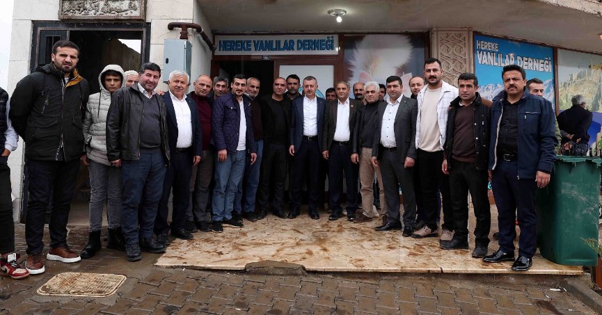 Başkan Büyükakın, Vanlılara konuk oldu