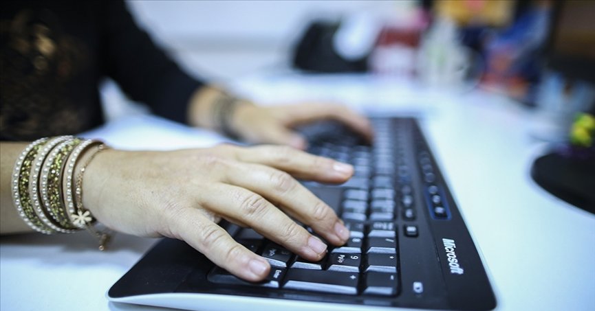  Kamu personeli alım ilanları Resmi Gazete'de