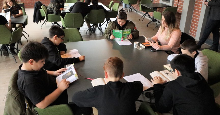 Kitaphane öğrencilerin gözdesi oldu