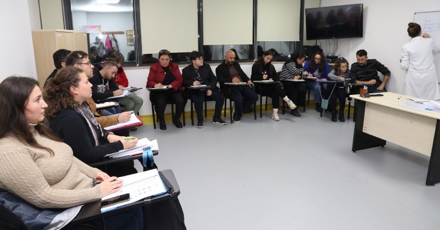 Bulgarca öğrenmek için doğru adres KO-MEK