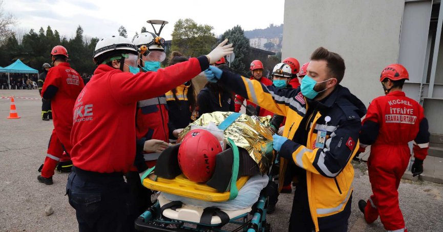 12 bin 500 kişilik deprem tatbikatı