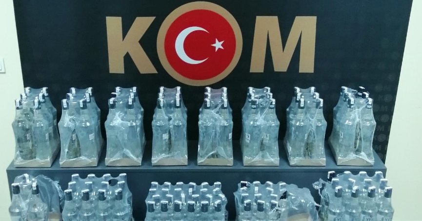 Kocaeli'de 171 şişe sahte içki ele geçirildi