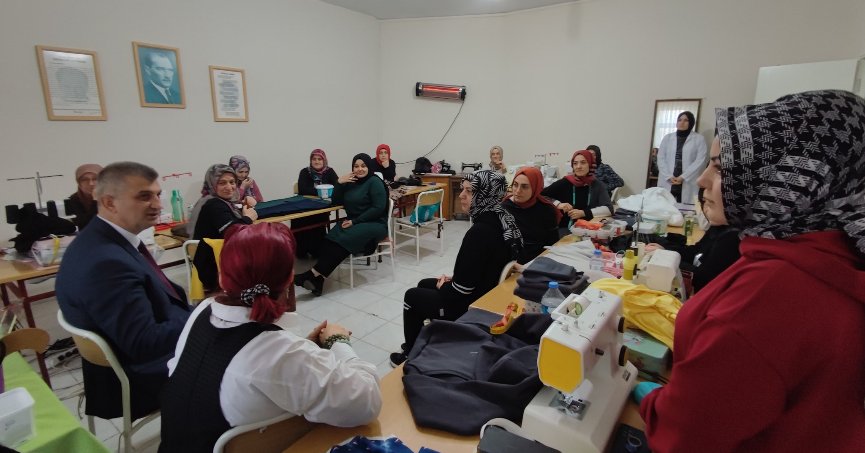 Sezer’den GÖLMEK kursuna ziyaret