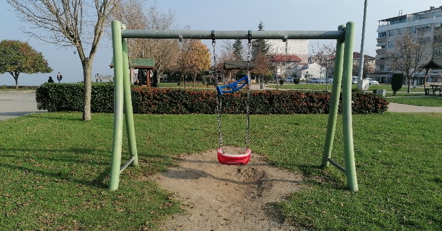 Kavaklı’daki salıncaklara bakım gerekli