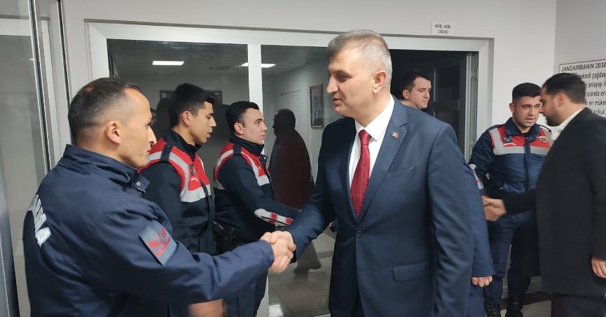 Sezer’den görevdeki personele ziyaret