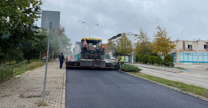 17 Ağustos Bulvarı’nda üstyapı çalışması sürüyor