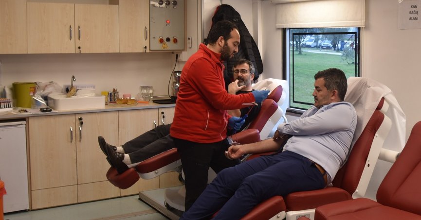 Başiskele Belediyesi’nden Kızılay’a kan bağışı desteği  