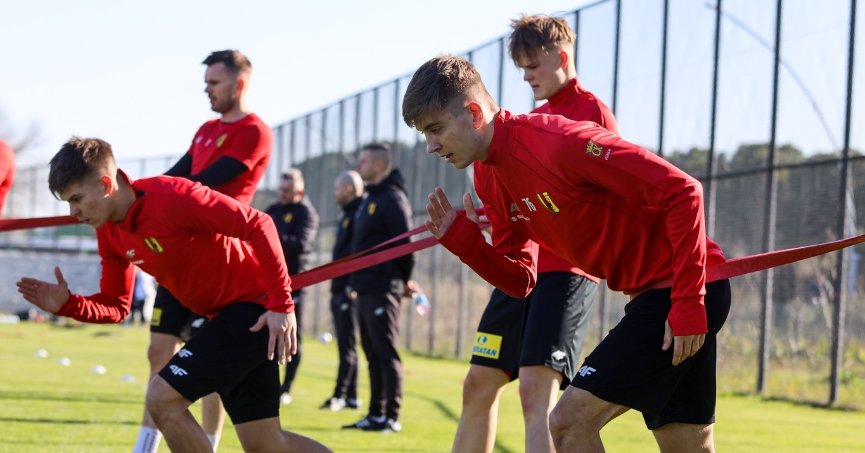 Rakip, Korona Kielce