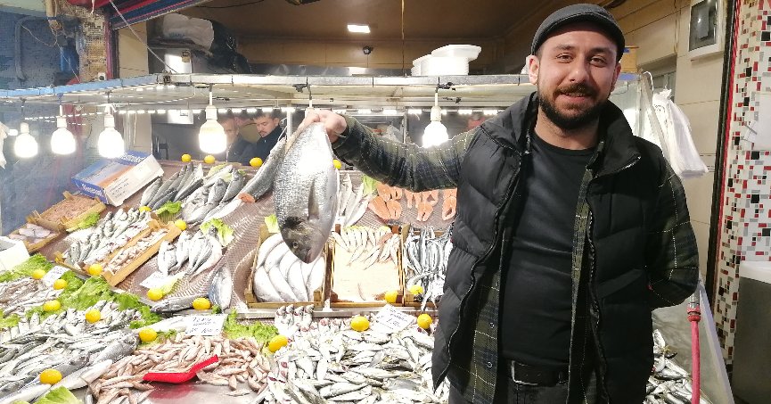 Halkın balığa ilgisi sürüyor