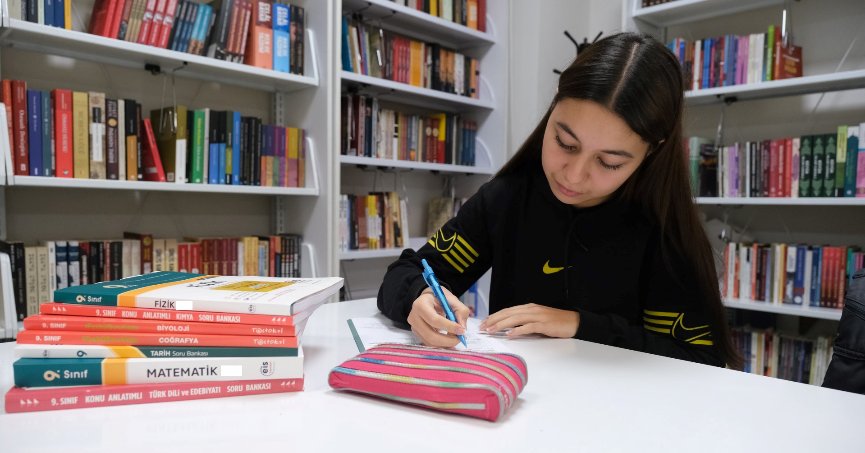 Akademi Lise, 16 bin öğrenciye kılavuzluk etti