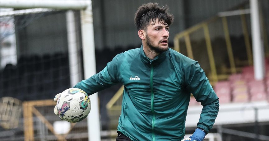 İsmet çok çalışıyor